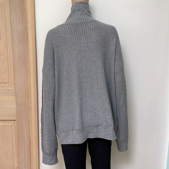 H BY BORDEAUX top Gray Waffle Knit Long Dolman Sleeve Pullover Knit - Picture 3 of 6
